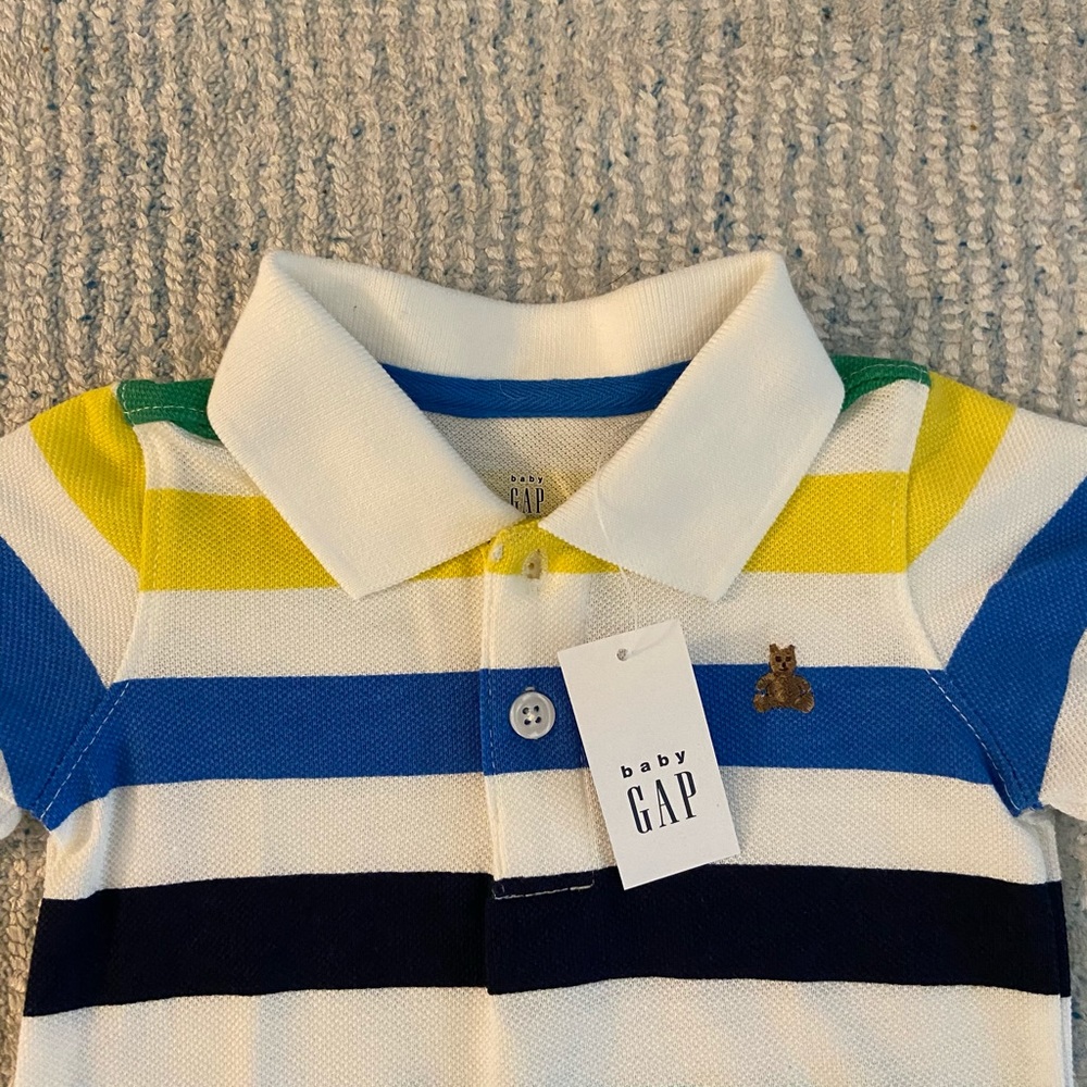 NWT Set of Three Gap 6-12month Boys Onesies - Picture 3 of 7